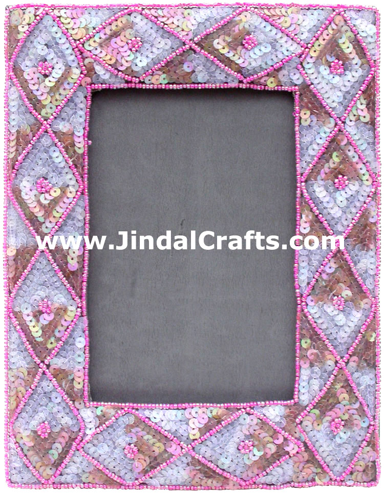 Hand Embroidered Photo Picture Frame India Art Collectible Gift Handicrafts 6x4