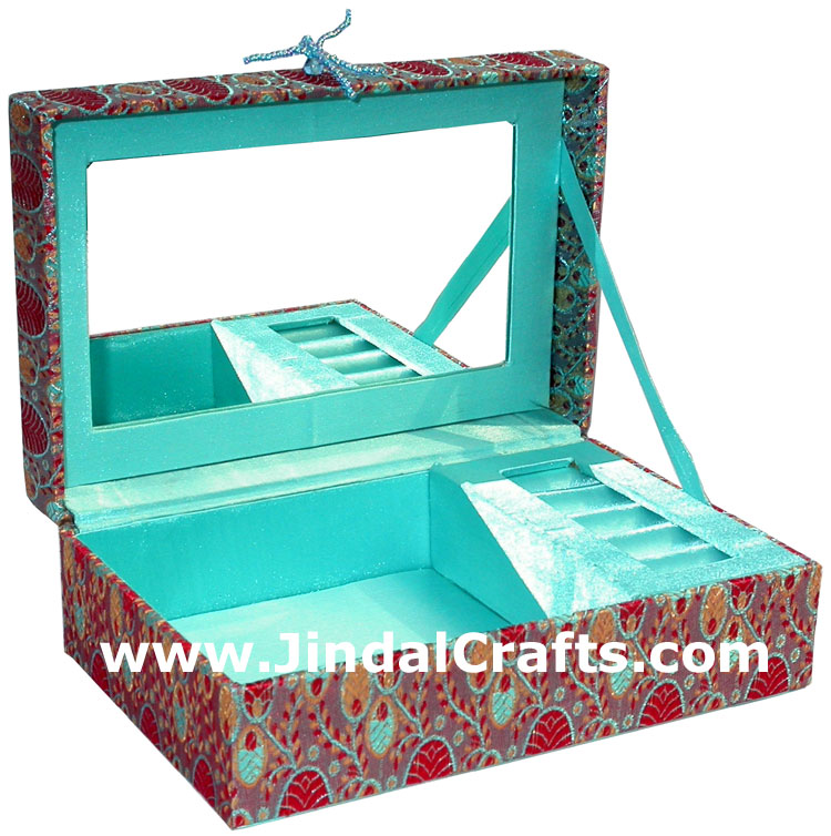 Hand Embroider Beaded Jari Zari Jewellery Box India Art