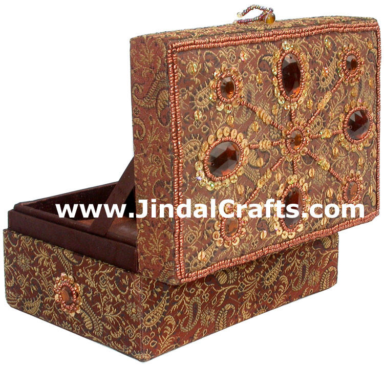 Hand Embroider Beaded Jari Zari Jewellery Box India Art