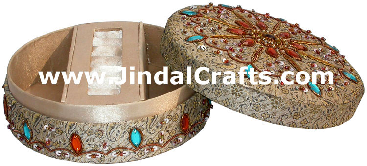 Hand Embroider Beaded Jari Zari Jewellery Box India Art