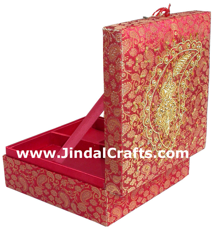 Hand Embroider Beaded Jari Zari Jewellery Box India Art