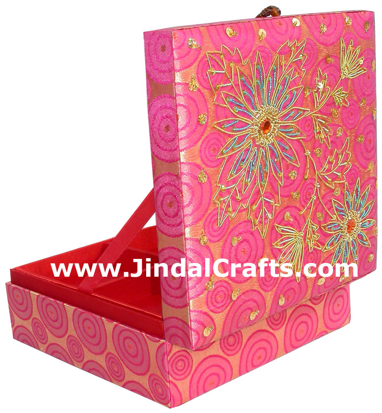 Hand Embroider Beaded Jari Zari Jewellery Box India Art