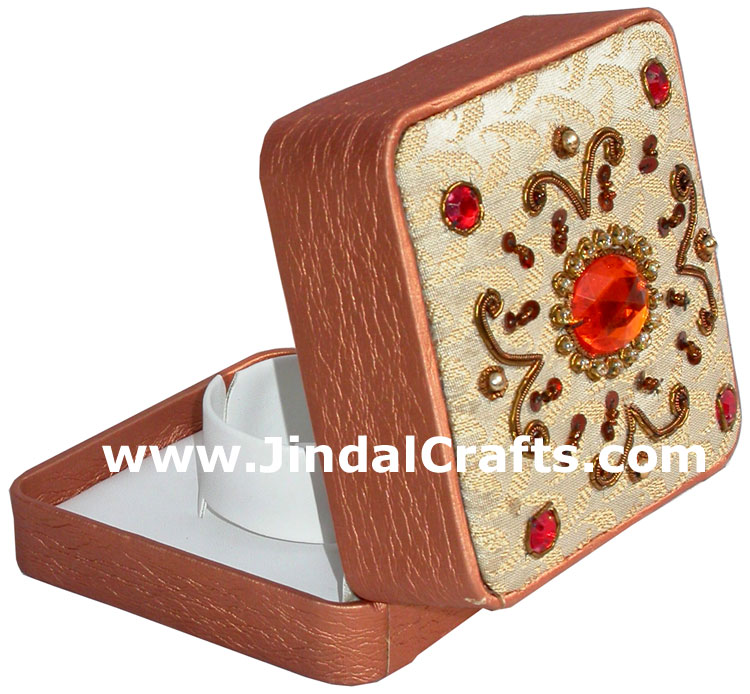 Hand Embroider Beaded Jari Zari Jewellery Box India Art
