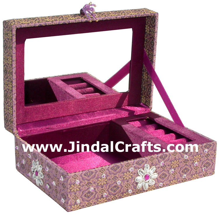 Hand Embroider Beaded Jari Zari Jewellery Box India Art