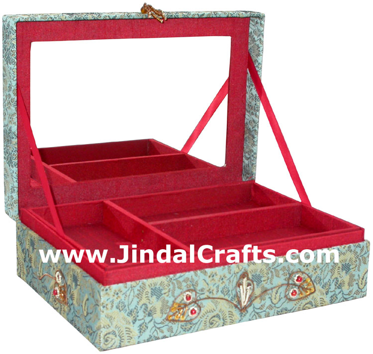 Hand Embroidered Designer Beaded Zari Jewelry Box Souvenir Indian Rich Art Craft