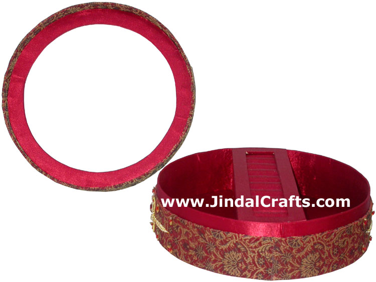 Hand Embroidered Designer Jewelry Ring Box Souvenir Art
