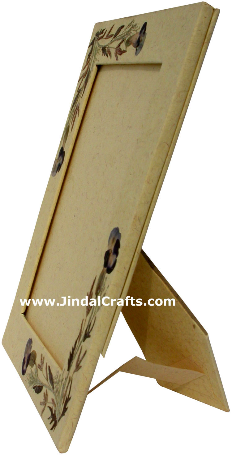 Hand Made Dried Flowers Decorative Photo Frame India