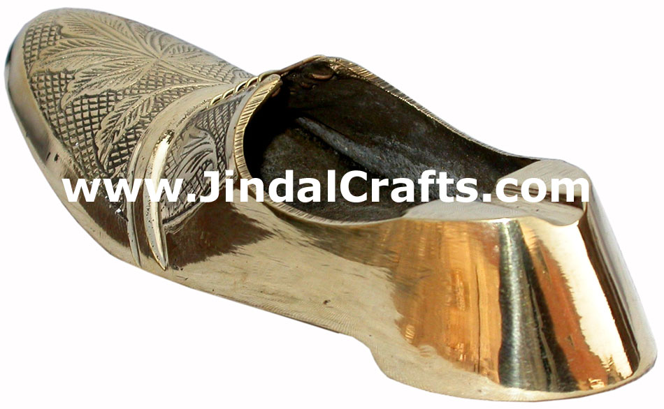Brass Ashtray - Shoe Shaped Indian Art Craft Handicraft Metal Smoking Ashtray