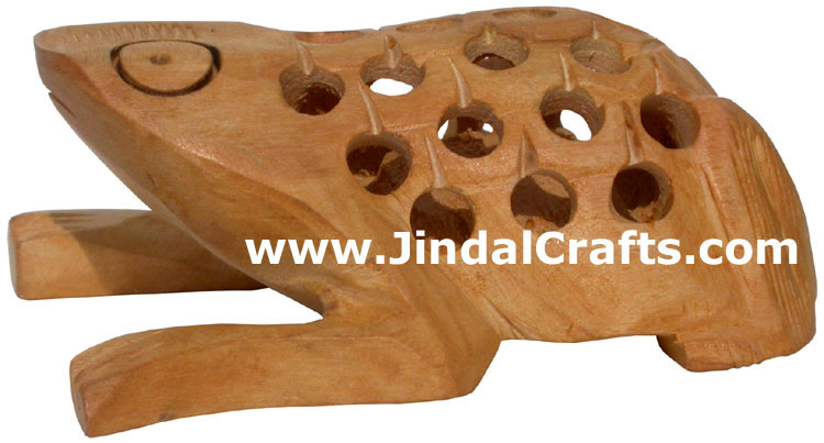 Kadam Wood Hand Carved Frog India Artifacts Arts
