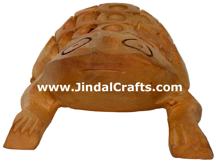 Kadam Wood Hand Carved Frog India Artifacts Arts