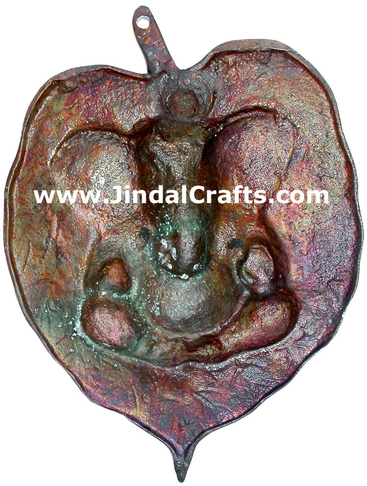 Ganpati Siddhi Vinayak on Leaf Wall Hanging Home Decor