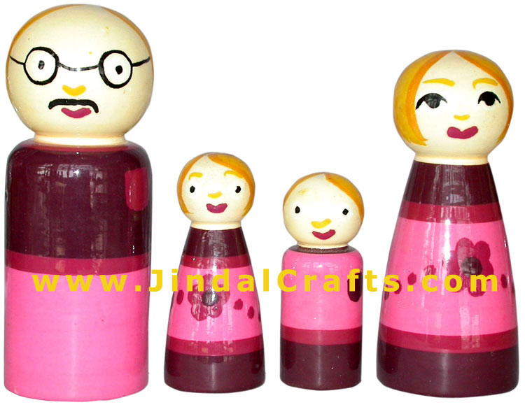 Handmade Hand Painted Wooden Home Decorative Family Figure Handicrafts Artifact