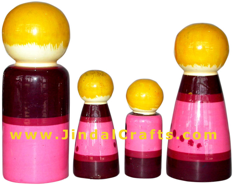 Handmade Hand Painted Wooden Home Decorative Family Figure Handicrafts Artifact