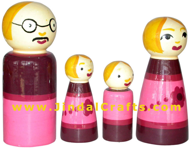 Handmade Hand Painted Wooden Home Decorative Family Figure Handicrafts Artifact
