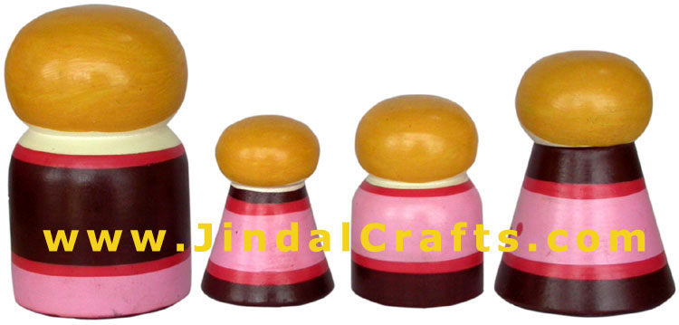Handmade Hand Painted Wooden Home Decorative Family Figure Handicrafts Artifact